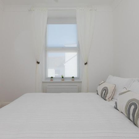 Seabreeze 3 - Seaview & Parking Apartman St Ives Kültér fotó